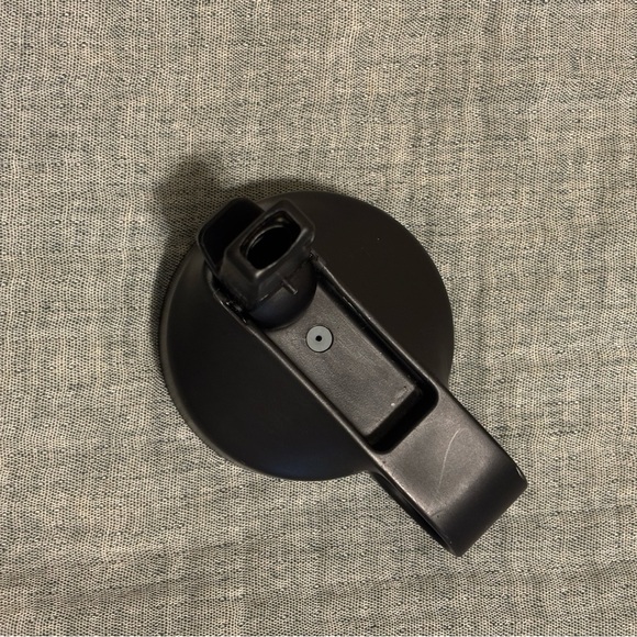 Hydro Flask 16oz in Rain - Picture 5 of 6